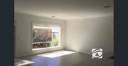 SPACIOUS MODERN LIVING - Photo 2