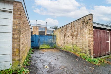 Available unfurnished from 24/11/2025 - Photo 3