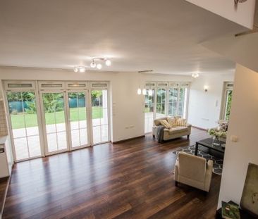 Facsemete utca - Fotó 1