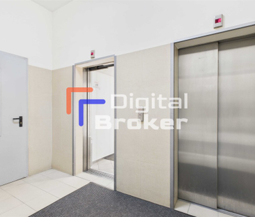 Warszawa, Praga-Południe, Al. Stanów Zjednoczonych - Photo 4