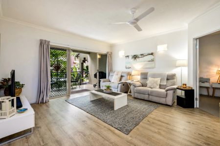 Furnished 2 bedroom apartment in Cairns One - Photo 4