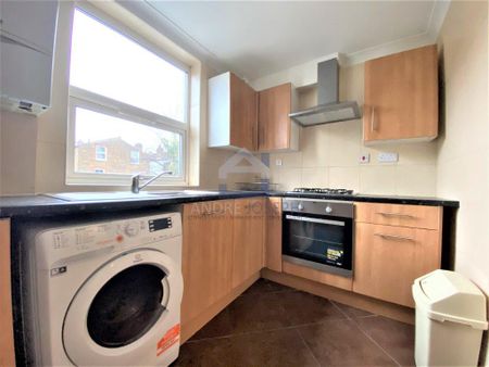 3 Bedroom Flat To Rent - Photo 4