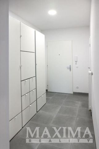 Pronájem bytu 1+kk 34 m2 - Photo 2