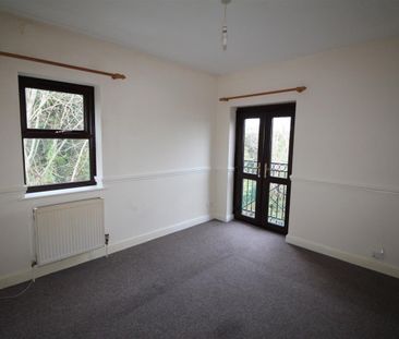 BPC00970 Top Floor Flat, Eastfield Road, Cotham, Bristol - Photo 5