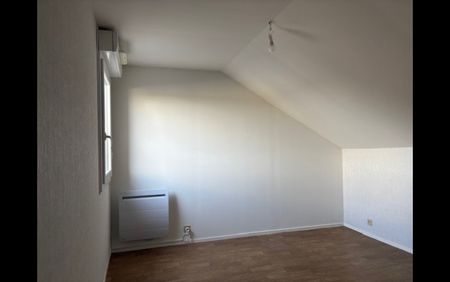 Location Appartement 3 pièces 66 m² La Châtre - Photo 2