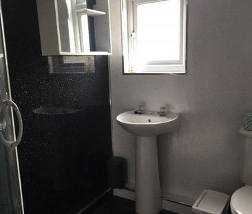 8 bedroom house share to rent - Photo 1