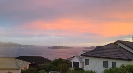 Fully furnished Newlands home - Photo 3