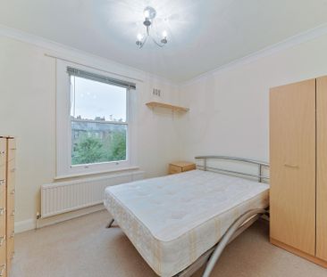 5 Bedroom House - Photo 4
