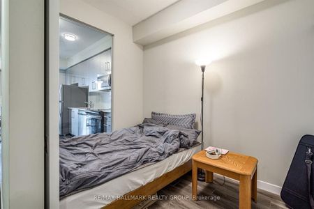 For Lease - 15 Queen Street Unit# 1006, Hamilton, Ontario - Photo 4