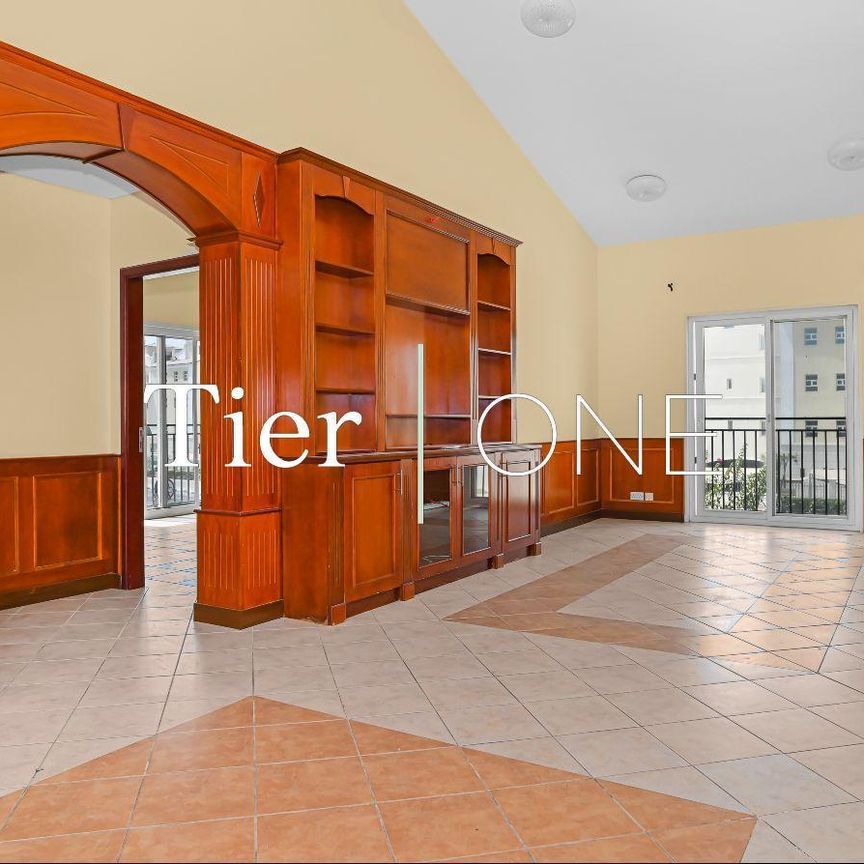 Corner Unit | Pool | Huge Plot - Photo 1