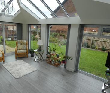 4 bedroom detached house to rent - Photo 2