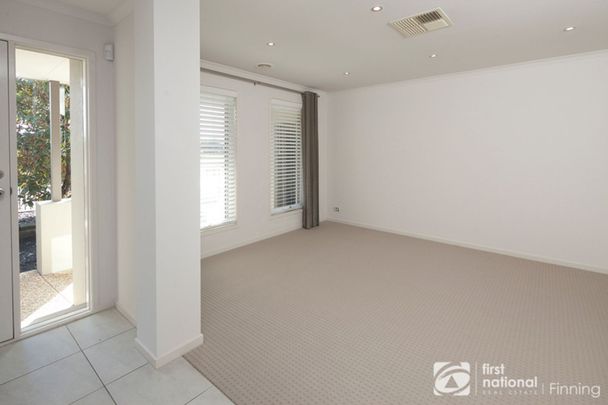 33 Waterbury Street, 3977, Cranbourne Vic - Photo 1