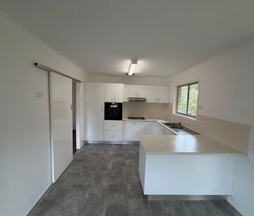 Margate Family Home - Dual Living Possibility - Photo 6