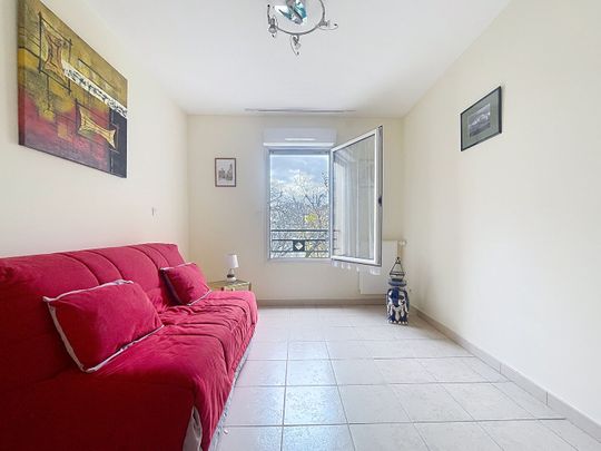 A LOUER AUX ANGLES ( 30133 ) : appartement 3 pièces -possibilité meublé -avec ascenseur - 2 terrasses et 1 garage !, - Photo 1