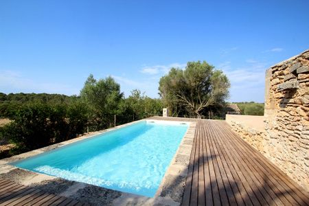 Finca con casa de diseño mallorquin amueblada, 5 dormitorios y piscina en Llucmajor - Photo 3