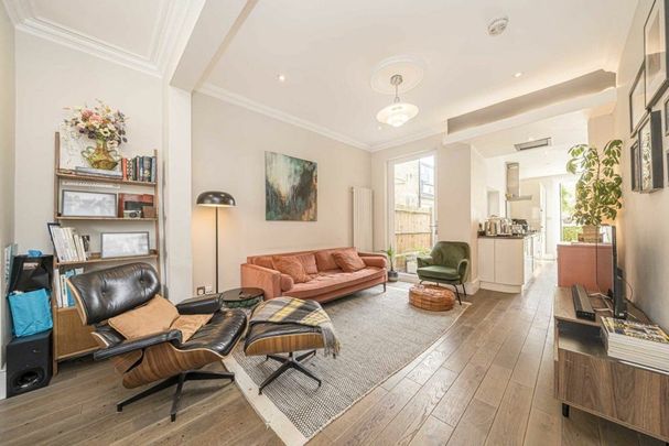 Percy Road, Hampton, TW12 - Photo 1