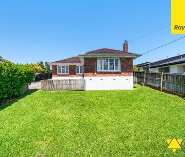 Comfortable Family Living in a Convenient, Sought-After Location - Photo 3