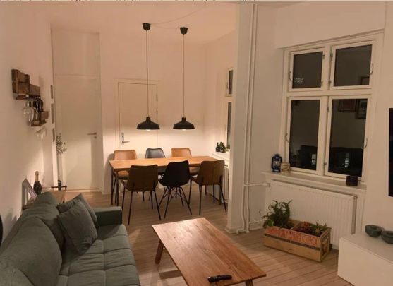 <b>Skøn delevenlig lejlighed i hjertet af Aalborg</b> - Foto 1