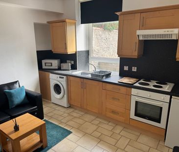1 Bed Flat, Union Grove, AB10 - Photo 2