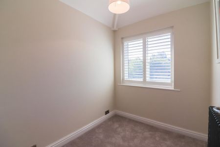 3 bedroom semi-detached house to rent - Photo 5
