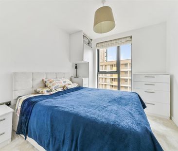 2 Bed Flat, Bugle House, SE10 - Photo 4