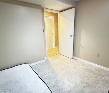 For Lease - 45 WEXFORD Road, Brampton, Ontario - Photo 3