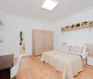 Calle de Zurbano, Madrid, Community of Madrid 28010 - Photo 6