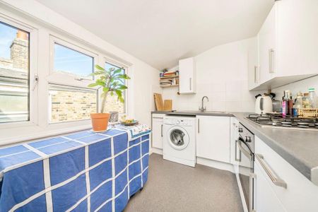 1 bedroom flat to rent - Photo 4