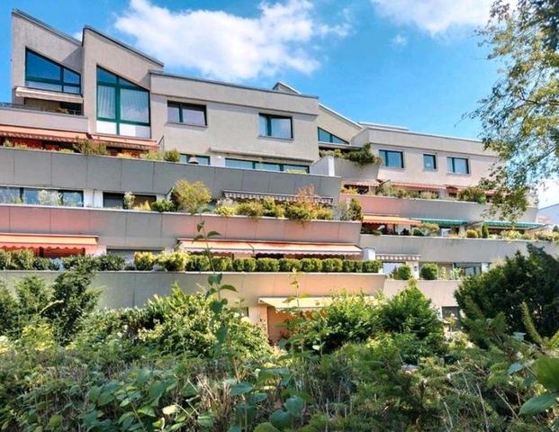 Sonnige, möblierte Terrassenwohnung - Photo 1