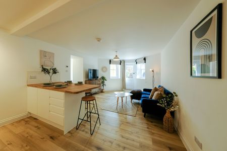 2 Bedroom Home – Medium Let - Photo 2