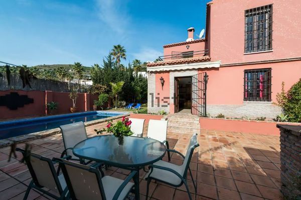 Alquiler de casa o chalet independiente en Velilla - Velilla Taramay - Foto 1