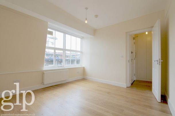 1 Bedroom Apartment, Brewer Street, London, Greater London, Soho, W1F - Photo 1