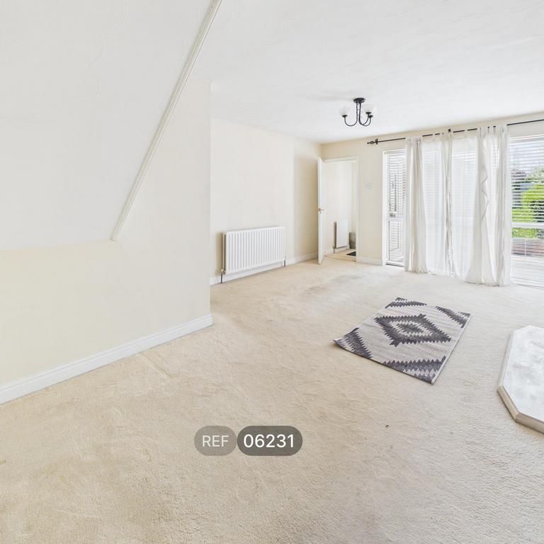 2 bedroom terraced house to rent - Photo 1