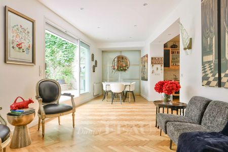 Appartement • Elysées-Madeleine - Photo 4