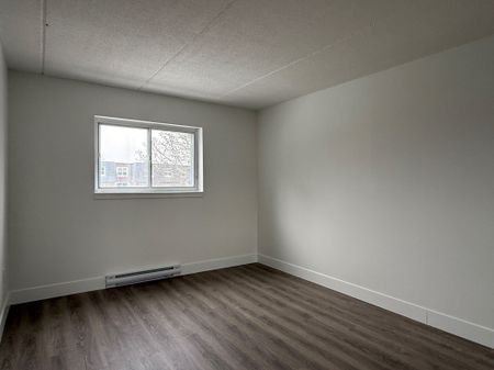 For Lease - 200 Garden Street Unit# 204, Whitby, Ontario - Photo 4