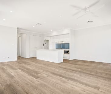 Stunning Brand New 5 Bedroom Family Home in Marsden Park - Photo 6