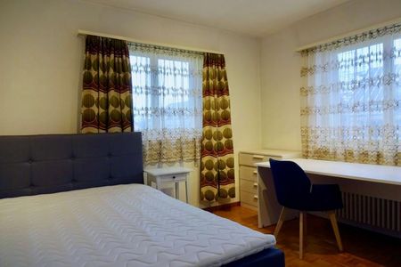 Stefanie #2 - Photo 4