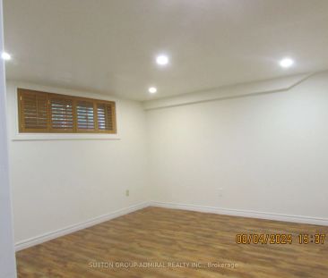 Detached Home For Lease | N9237422 - Photo 3