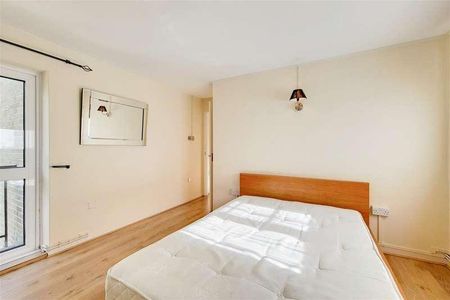 Holly Lodge, Winchmore Hill, London, N21 - Photo 3