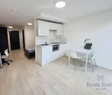 Studio to rent - Photo 5