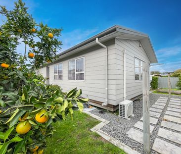 Avenue Road East, Hastings Central - Photo 1