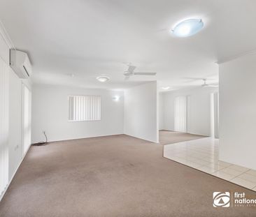 THREE BEDROOM HOME IN CLEVELAND - LARGE CORNER BLOCK! - Photo 3