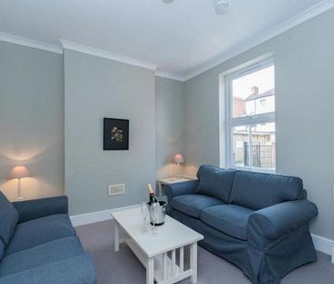 3 bedroom house to rent - Photo 2