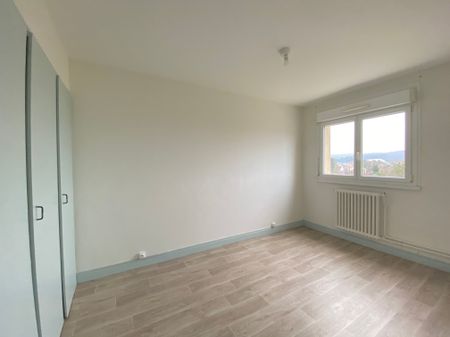 Location - Appartement T4 - 79 m² - Valentigney - Photo 3