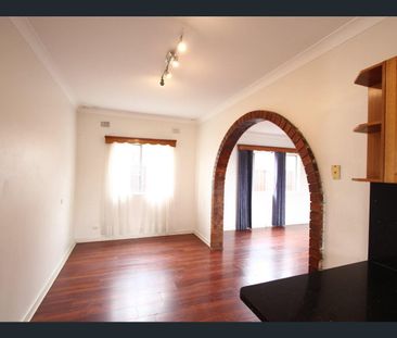 Spacious family home - Photo 6