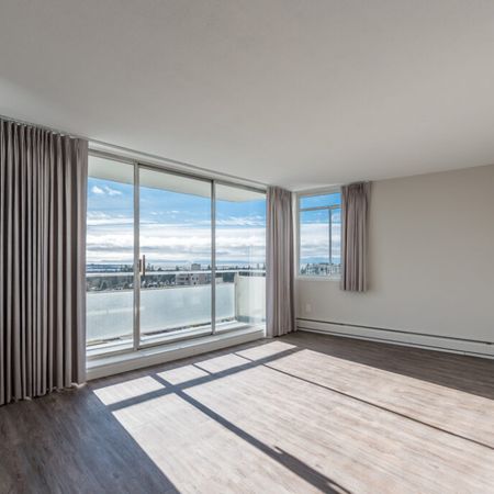 Park Towers - Photo 3