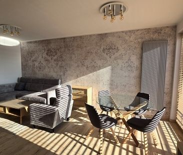 Poznań, ul. Stanisława Barańczaka - Фото 1