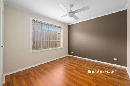 “Spacious Living & Unbeatable Location in the Heart of Berwick” - Photo 4