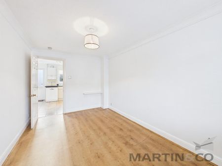 2 bedroom terraced house to rent - Photo 2