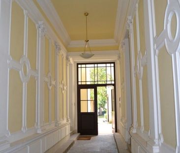 Herrlicher Garten steht zur Verfügung! Charmante, top renovierte, g... - Foto 1